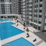 R&R Homestay At Razak City Residence, Sungai Besi, Kuala Lumpur